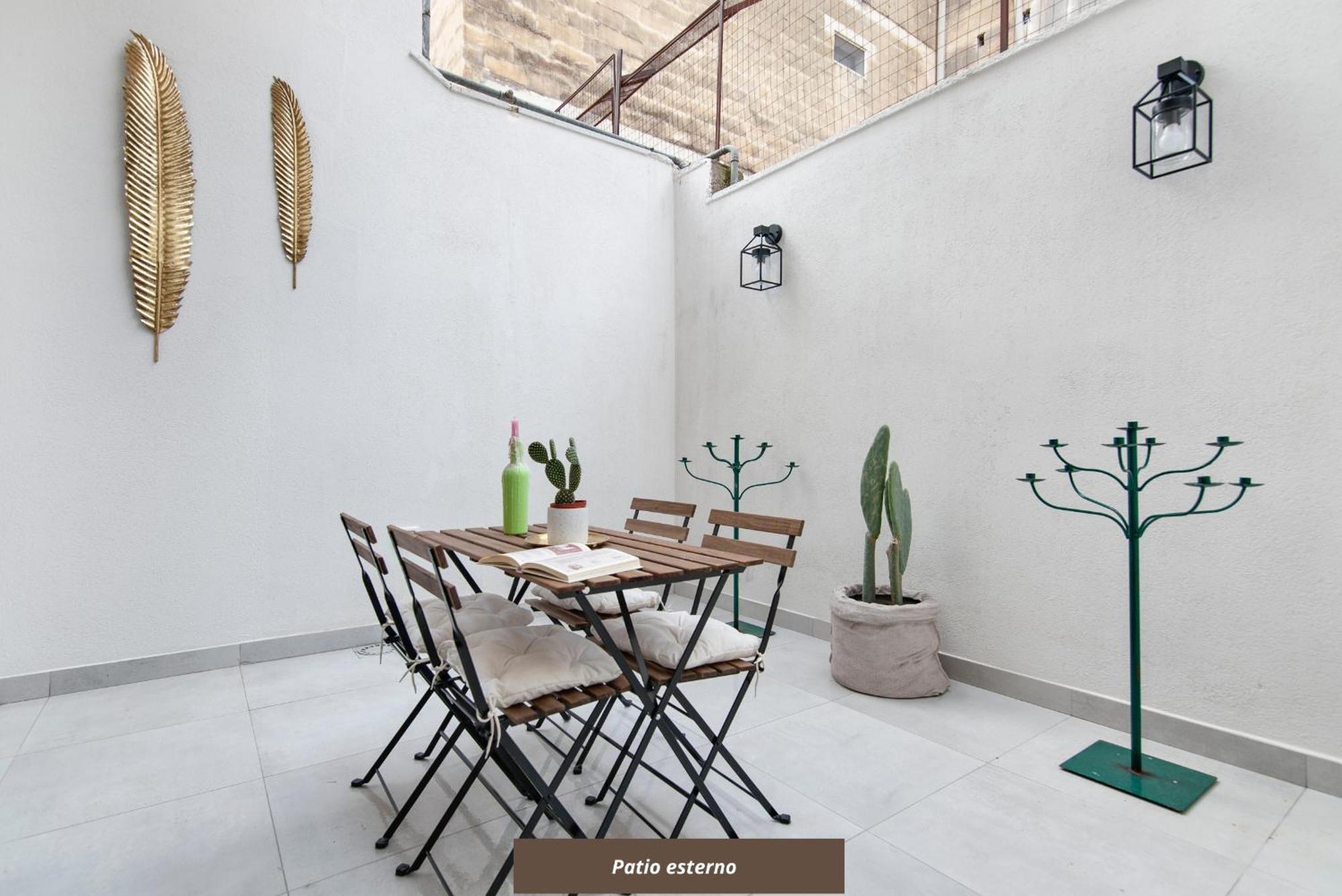 La Galla House - Sit Apartment เลชเช ภายนอก รูปภาพ